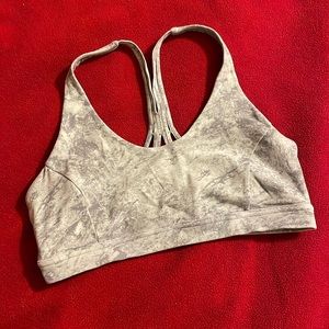 Lululemon sports bra